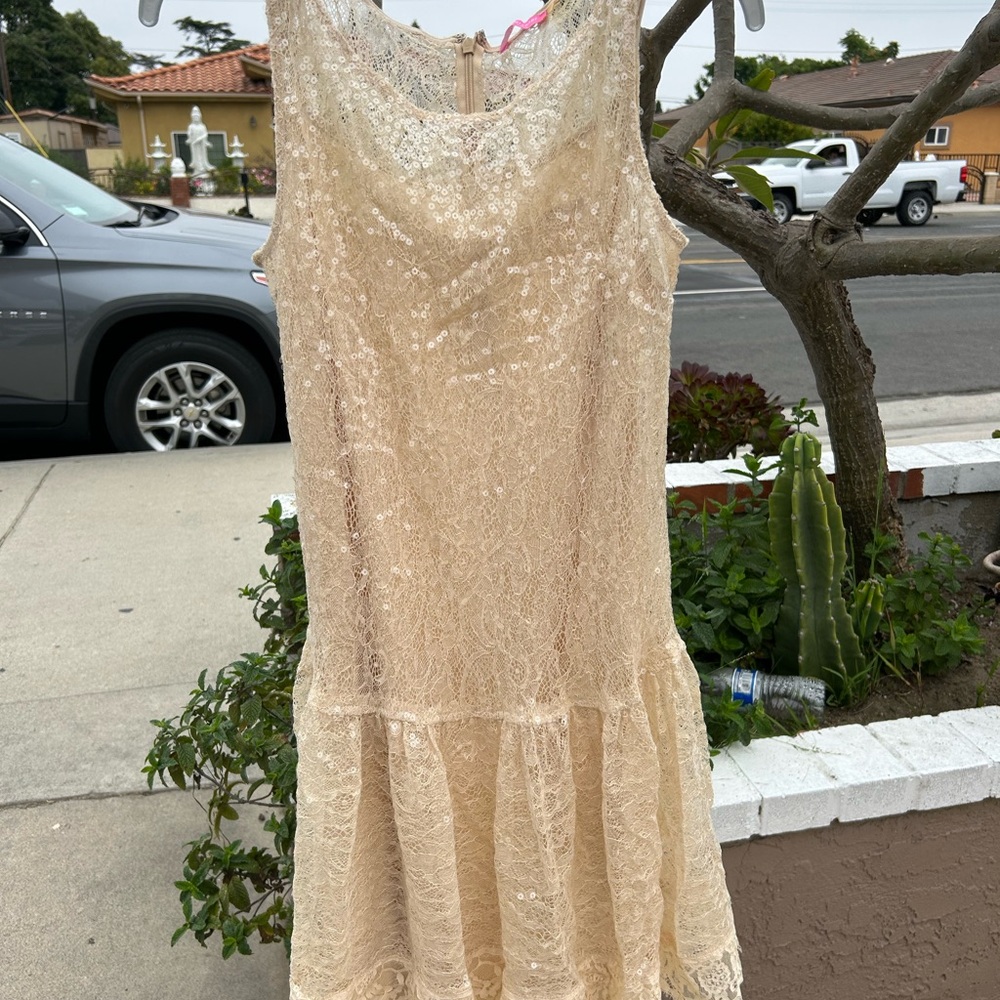 Isaac Mizrahi Cream V-neck Sleeveless Mini Dress